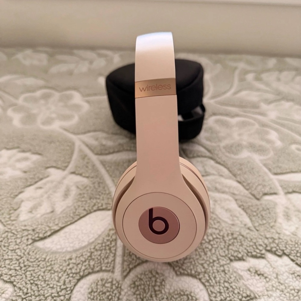 BEATS BY DRE SOLO 2